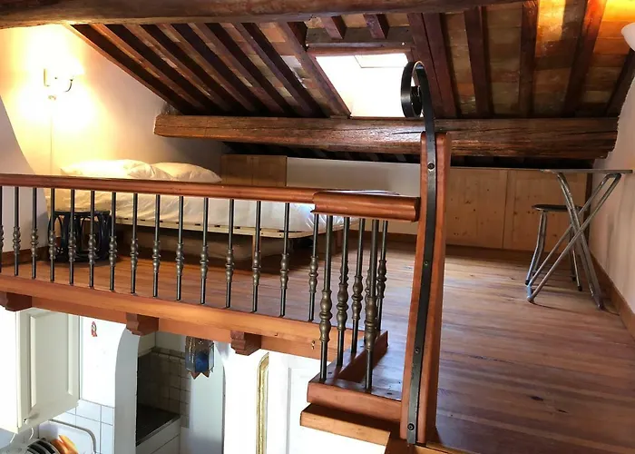 Maison De Pecheur A * بوركيرول