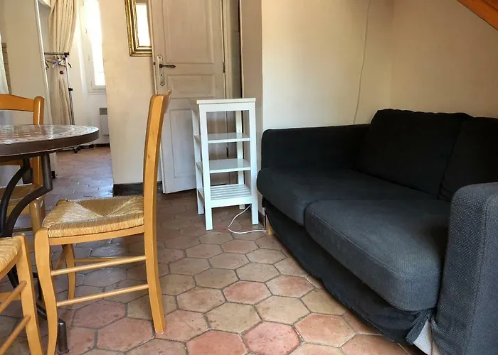 Maison De Pecheur A * بوركيرول